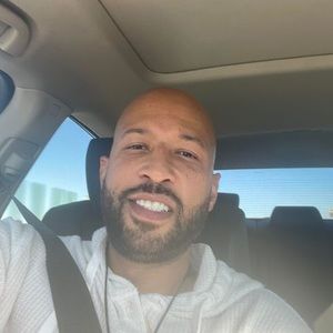 Meet your Posher, Cameron